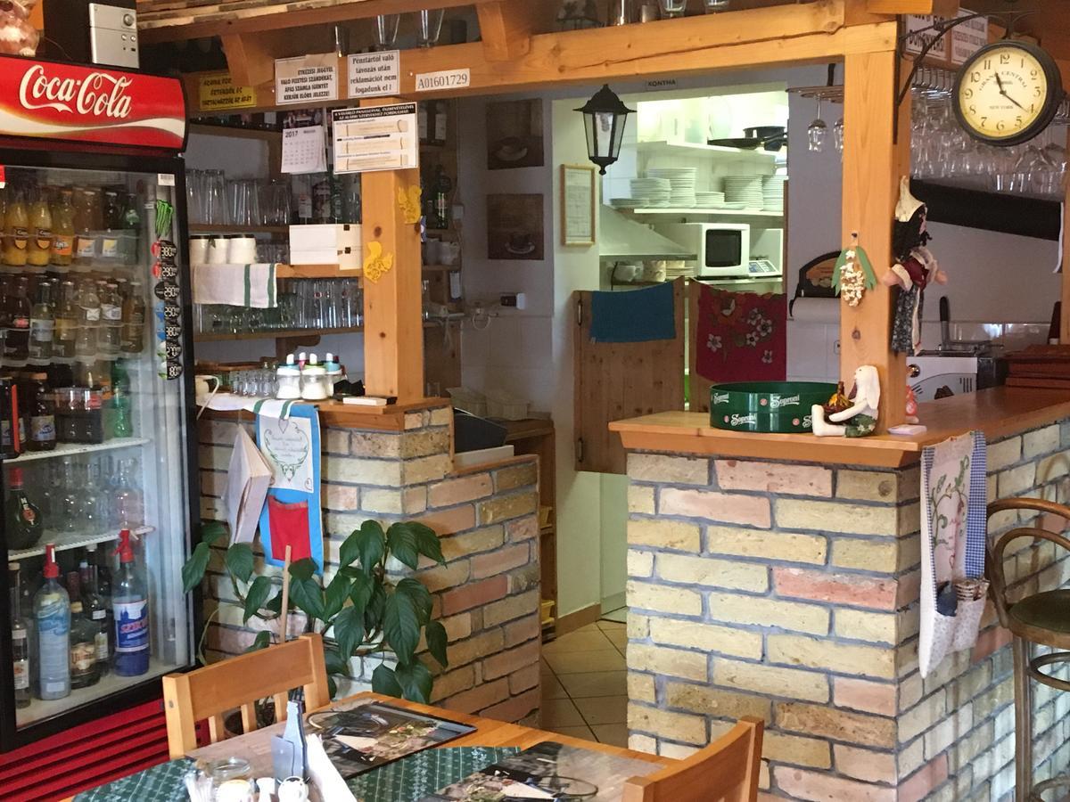 Bakonyi Apartmanhaz Eplény エクステリア 写真