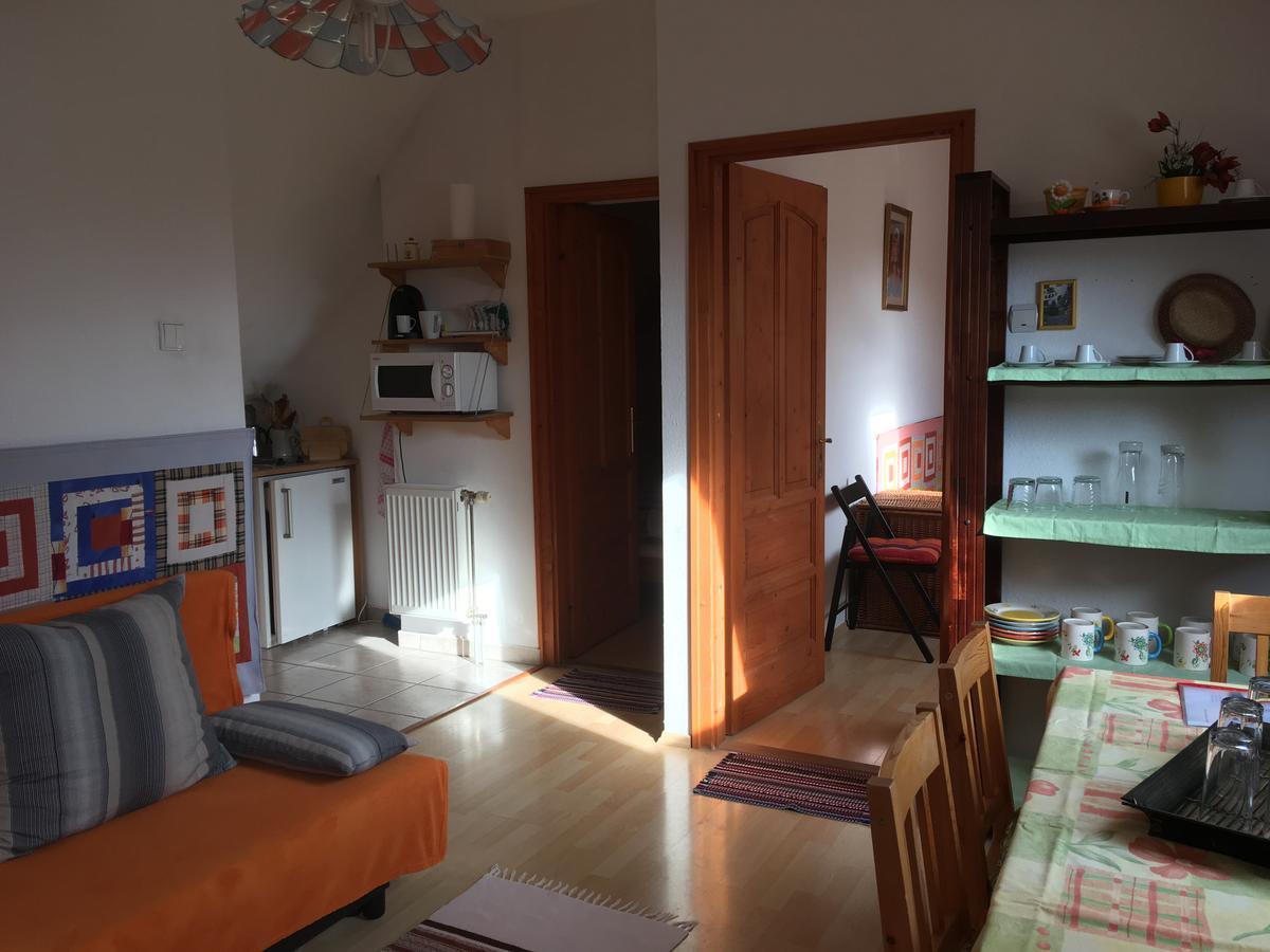 Bakonyi Apartmanhaz Eplény エクステリア 写真